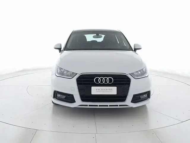 Usata Audi A1 Sportback Sport 95 CV (69 kW) 2018 Bianco ghiaccio metallizzato Utilitaria