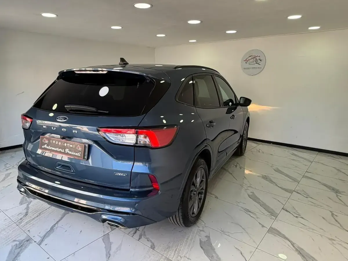 Usata Ford Kuga ST-Line 152 CV (111 kW) 2022 Blu SUV