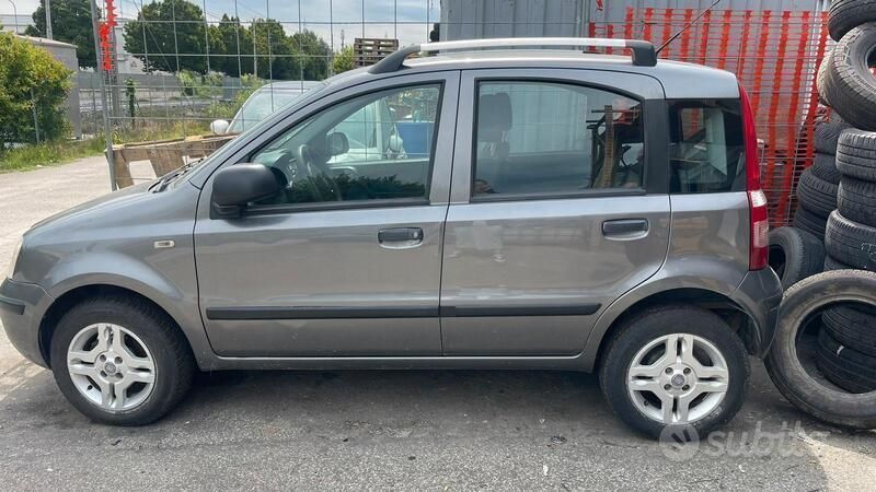 Usata Fiat Panda 77 CV (56 kW) 2010 Grigio Utilitaria