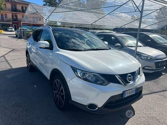 Usata Nissan Qashqai Tekna 110 CV (80 kW) 2014 Bianco SUV