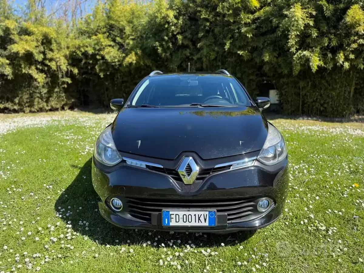 Usata Renault Clio 75 CV (55 kW) 2016 Nero Station wagon