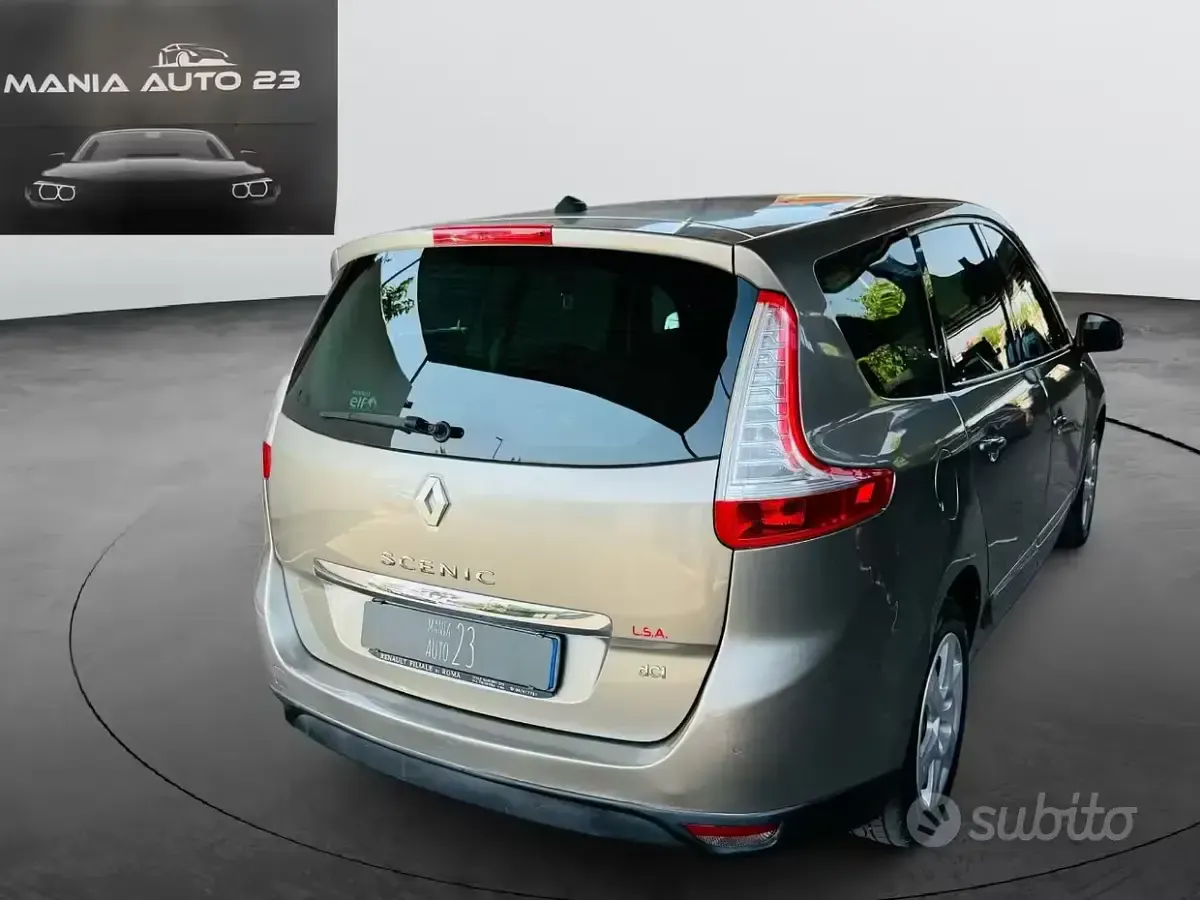 Usata Renault Scénic III 110 CV (80 kW) 2013 Grigio Monovolume