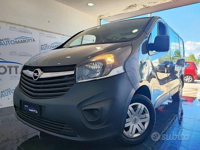 Usata Opel Vivaro S 125 CV (91 kW) 2017 Grigio(met.) Monovolume