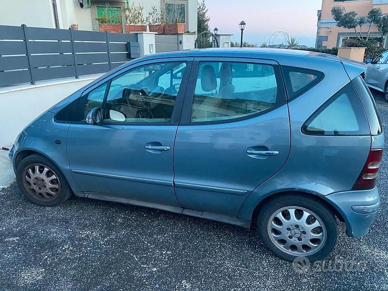 Grigio Usata 2003 Mercedes A170 Berlina | 500 € (Super prezzo) - Immagine 1/4