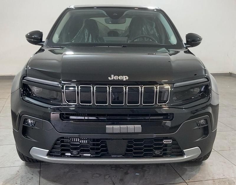 Usata Jeep Avenger 100 CV (73 kW) 2024 Nero SUV