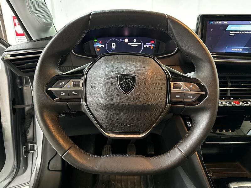 Usata Peugeot 208 Allure 102 CV (75 kW) 2025 Grigio Utilitaria
