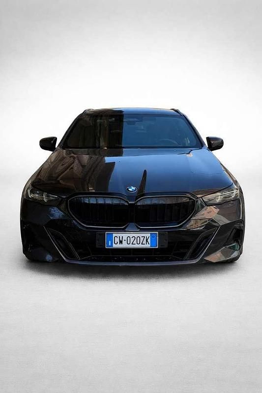 Usata BMW 540 M Sport 303 CV (222 kW) 2024 Nero Station wagon