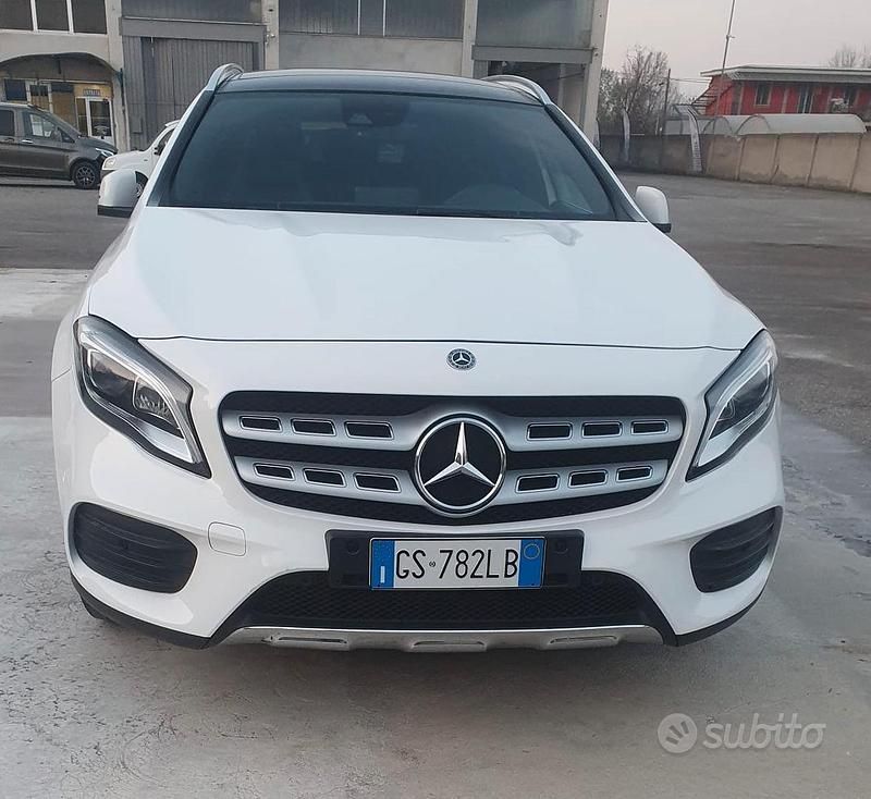 Usata Mercedes GLA180 Premium 122 CV (89 kW) 2018 Bianco SUV