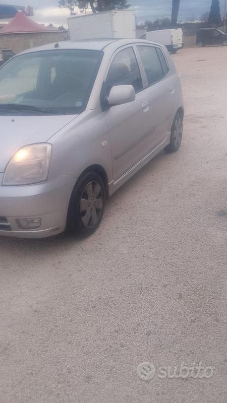 Usata Kia Picanto 65 CV (47 kW) 2004 Utilitaria