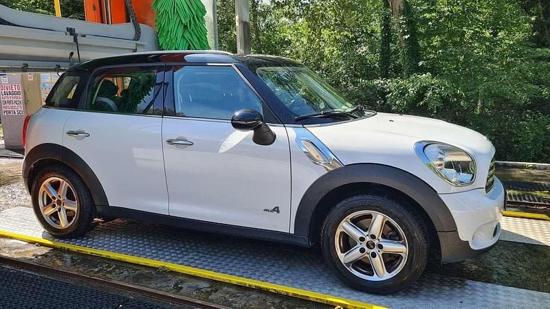 Usata Mini Cooper D Countryman 111 CV (81 kW) 2011 Bianco SUV