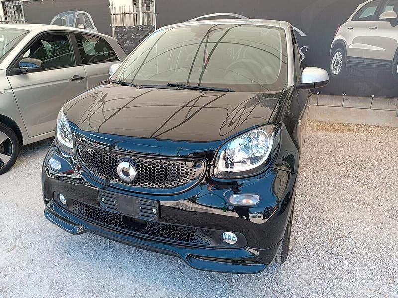 Nero Usata 2019 Smart ForFour Brabus Due volumi | 13.800 € (Buon prezzo) - Immagine 1/4