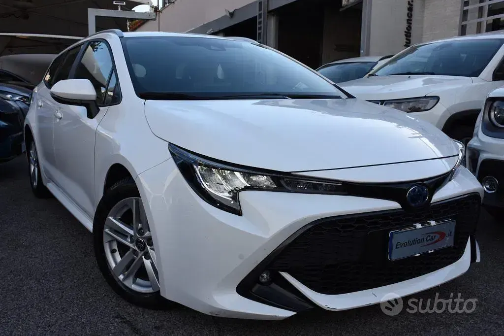 Usata Toyota Corolla Active 98 CV (72 kW) 2022 Bianco Station wagon