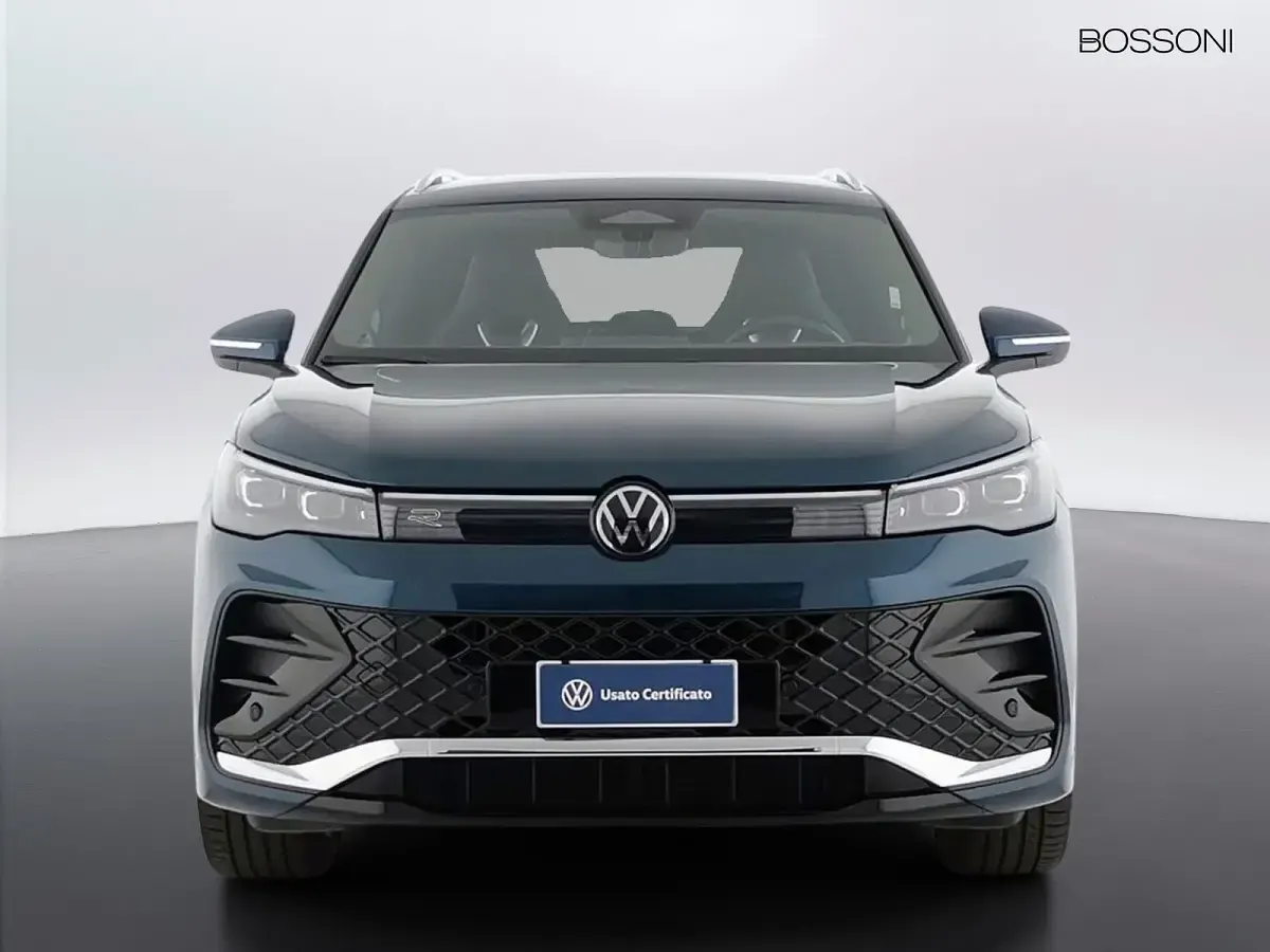 Usata VW Tiguan R-line 150 CV (110 kW) 2024 Blu SUV