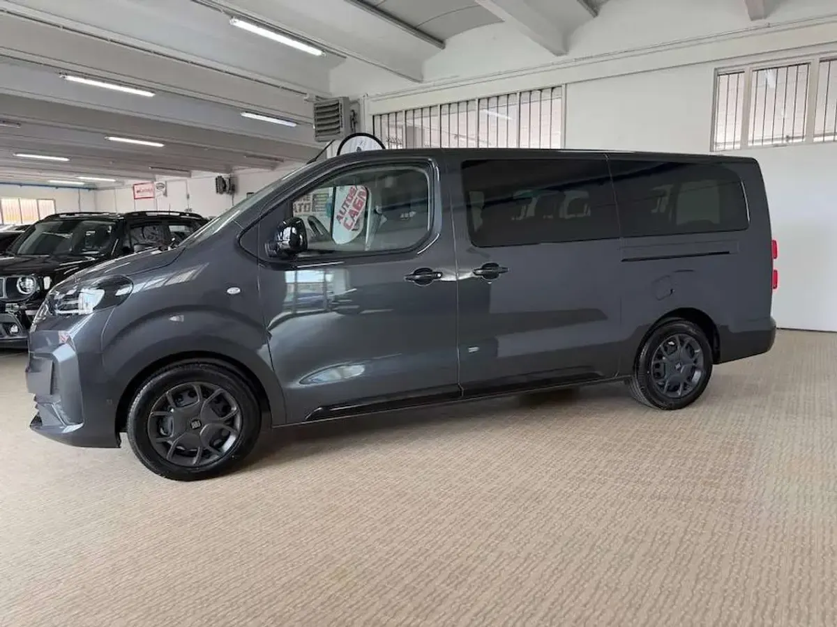 Usata Fiat Ulysse 130 kW (177 CV) 2025 Grigio scuro metalizzato Monovolume