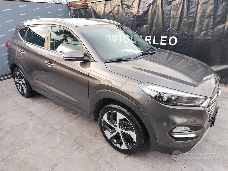Usata Hyundai Tucson Xpossible 116 CV (85 kW) 2016 Grigio SUV
