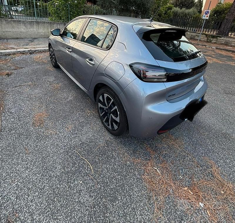 Usata Peugeot 208 75 CV (55 kW) 2024 Grigio Utilitaria