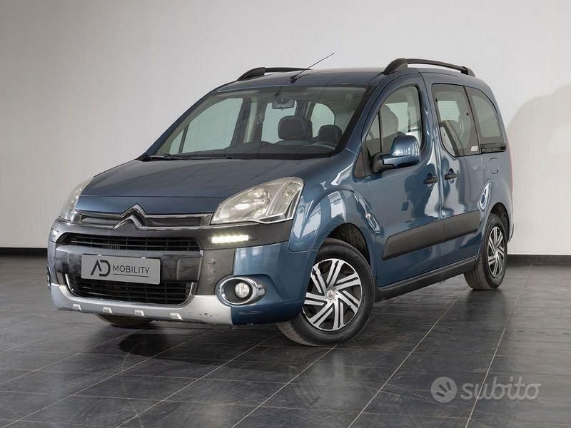 Blu Usata 2012 Citroën Berlingo XTR Monovolume | 7500 € (Buon prezzo) - Immagine 1/4