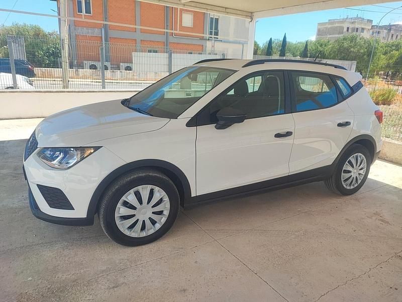 Bianco Usata 2020 Seat Arona Reference SUV | 10.399 € (Buon prezzo) - Immagine 1/4