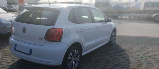 Usata VW Polo Comfortline 75 CV (55 kW) 2013 Bianco Utilitaria
