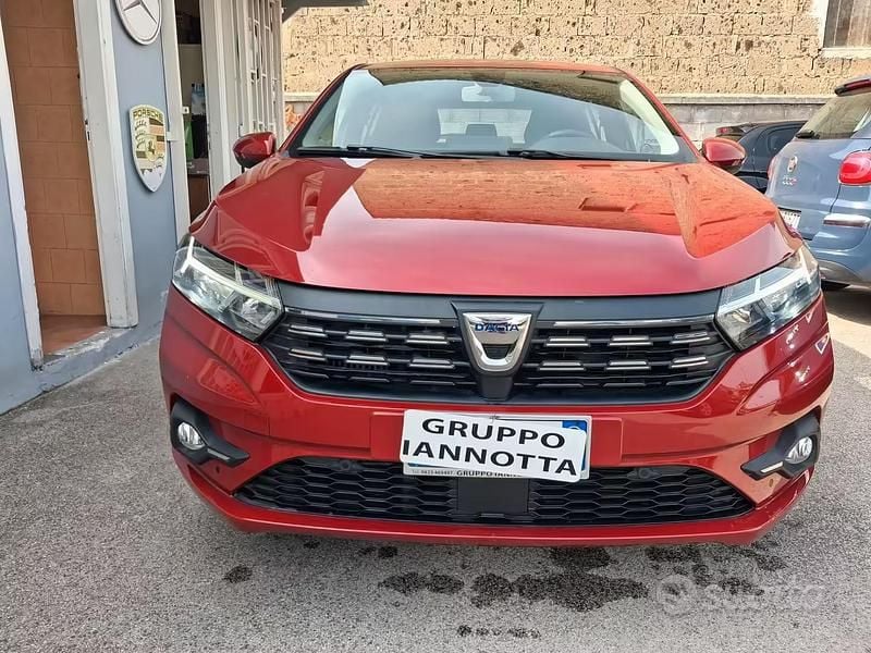 Usata Dacia Sandero 101 CV (74 kW) 2022 Rosso Berlina