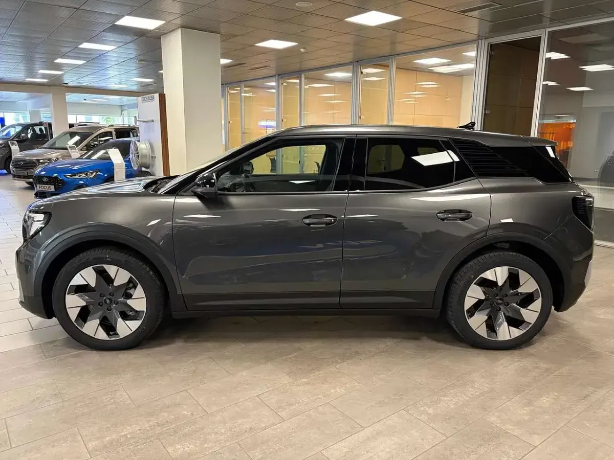 Nuova Ford Explorer Extended Range 210 kW (286 CV) 2026 Magnetic grey SUV