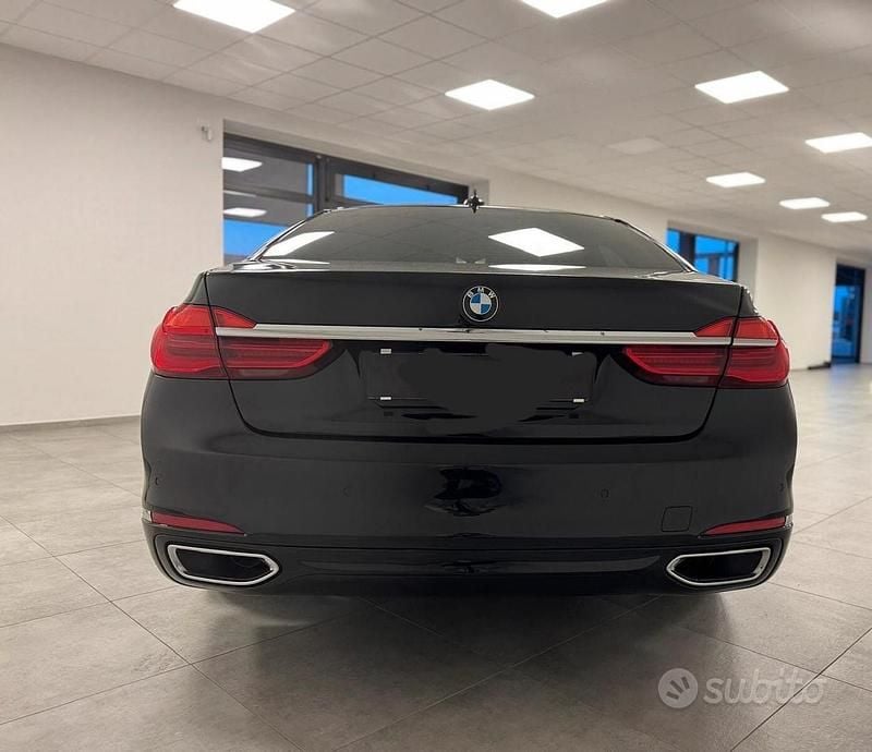 Usata BMW 730 265 CV (194 kW) 2016 Nero Berlina
