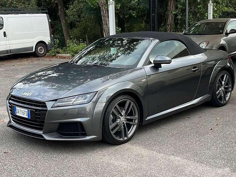 Usata Audi TT Roadster Design 179 CV (131 kW) 2017 Grigio Cabrio