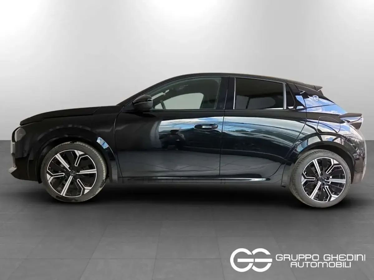 Usata Lancia Ypsilon 101 CV (74 kW) 2025 Nero ardesia Utilitaria