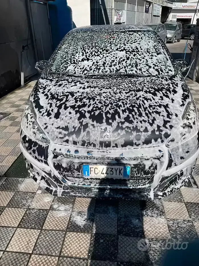 Usata Peugeot 208 75 CV (55 kW) 2016 Grigio Utilitaria
