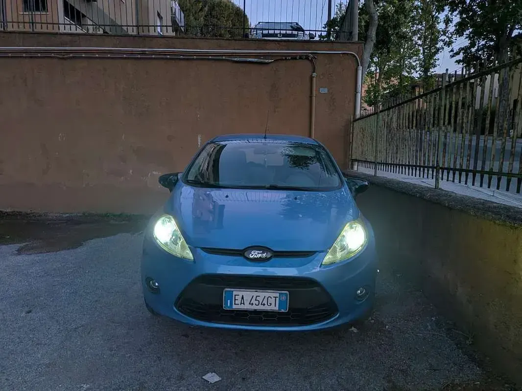 Usata Ford Fiesta Titanium 95 CV (69 kW) 2010 Berlina