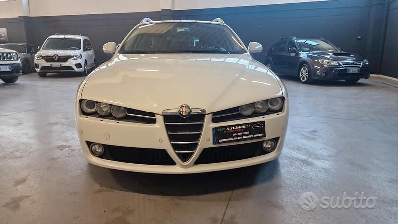 Käytetty Alfa Romeo 159 Progression 136 HP (100 kW) 2011 Valkoinen Farmari