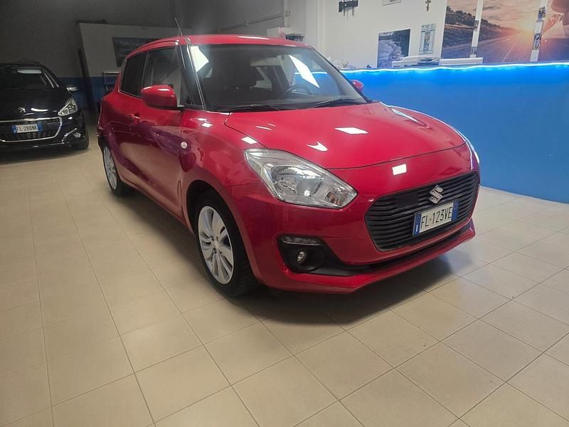 Usata Suzuki Swift 89 CV (65 kW) 2017 Rosso Utilitaria