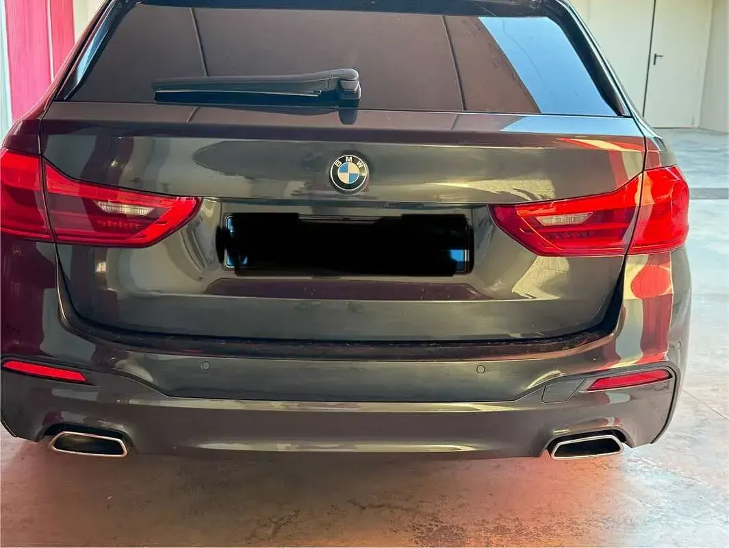 Usata BMW 520 M Sport 190 CV (139 kW) 2020 Blu/azzurro Station wagon