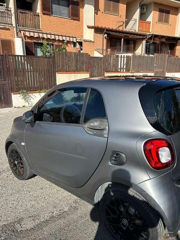 Grigio Usata 2016 Smart ForTwo Coupé Passion Due volumi | 10.500 € (Buon prezzo) - Immagine 1/4