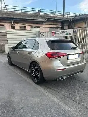 Usata Mercedes A200 150 CV (110 kW) 2021 Grigio Berlina