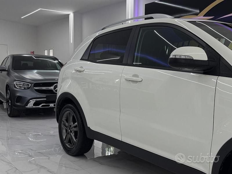 Usata SsangYong Korando 175 CV (128 kW) 2011 Bianco SUV