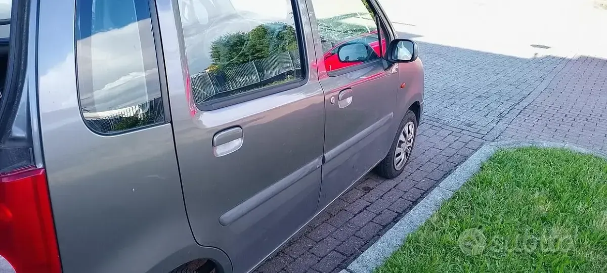 Usata Opel Agila 60 CV (44 kW) 2007 Monovolume