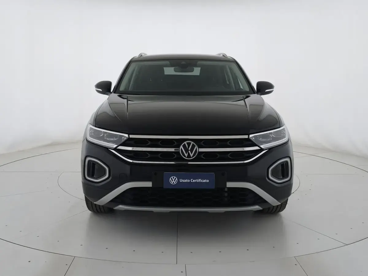 Usata VW T-Roc Style 110 CV (80 kW) 2023 Deep black perlato SUV