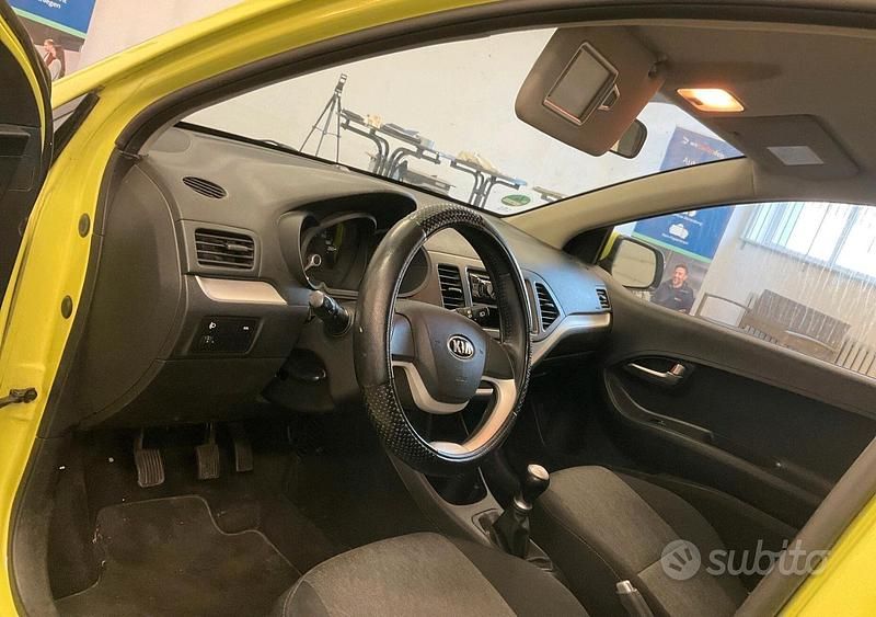 Usata Kia Picanto 67 CV (49 kW) 2014 Giallo Utilitaria