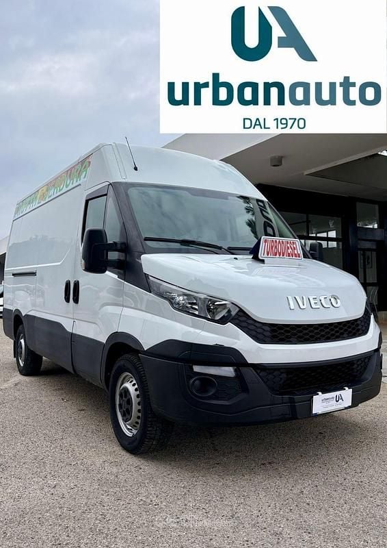Usata Iveco Daily 136 CV (100 kW) 2019 Bianco Berlina