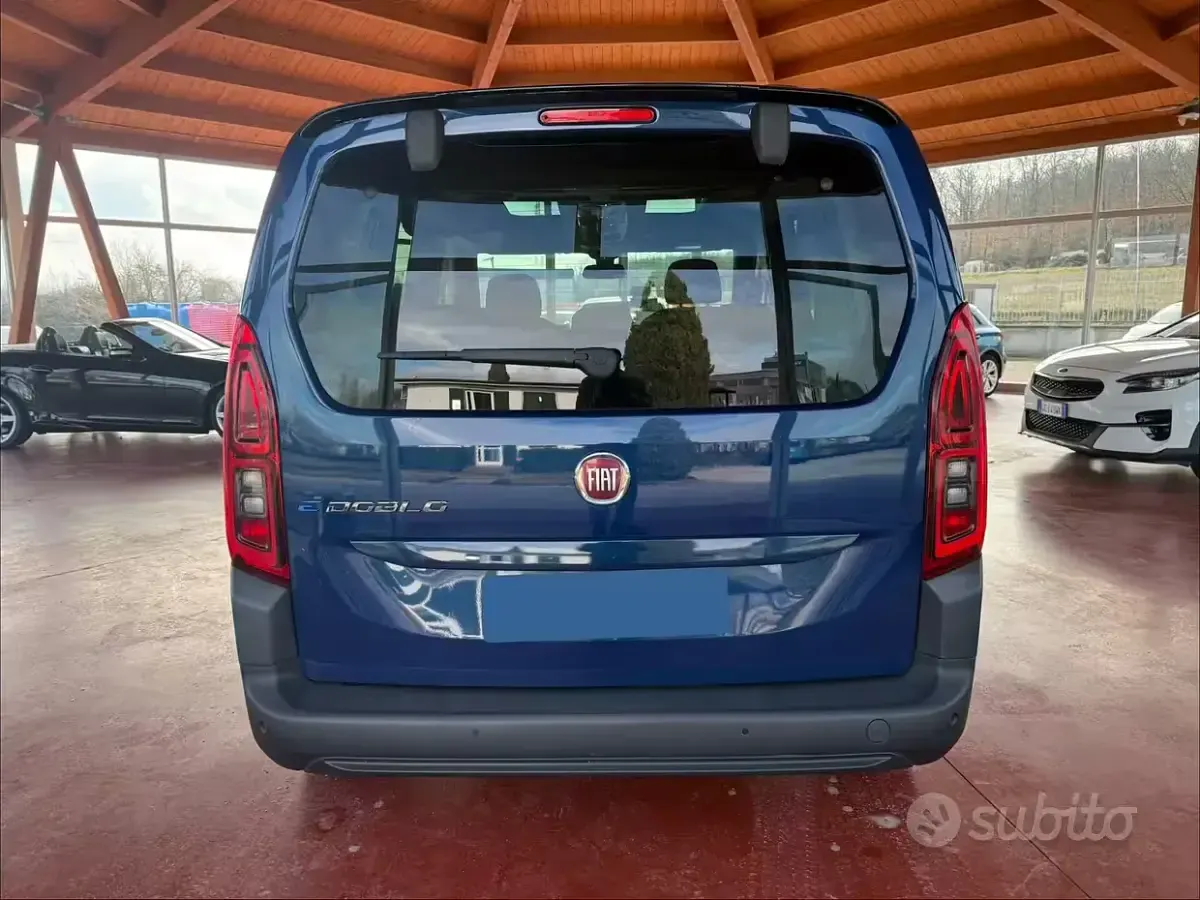 Usata Fiat e-Doblò Launch Edition 56 kW (77 CV) 2023 Blu Monovolume