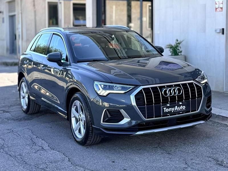 Usata Audi Q3 Ambiente 150 CV (110 kW) 2022 Grigio SUV