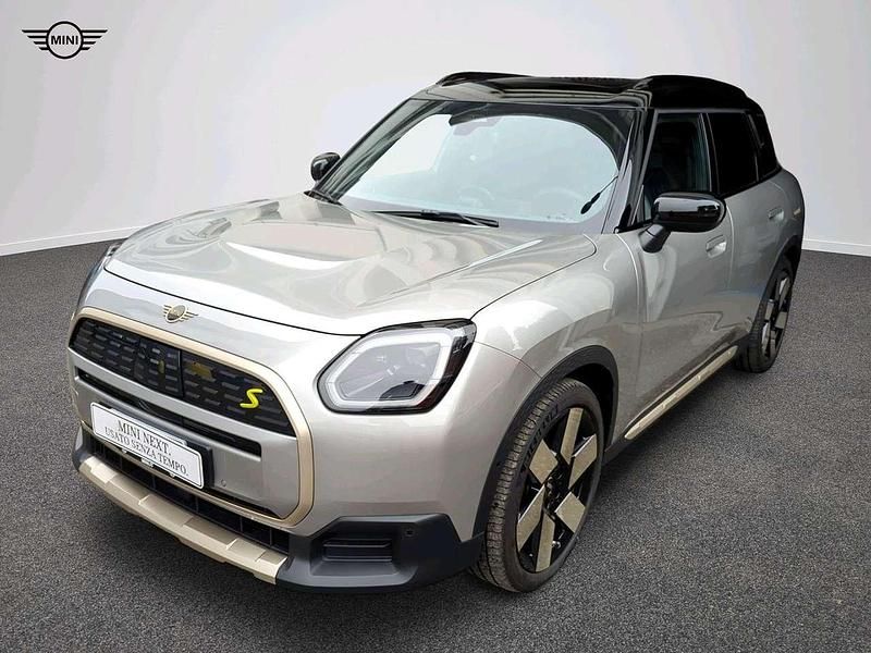 Usata Mini Countryman Favoured 225 kW (306 CV) 2025 Grigio SUV