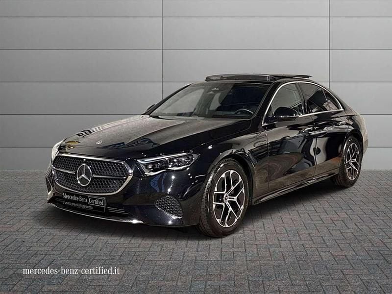 Nero ossidiana Usata 2024 Mercedes E220 Advanced Plus Berlina | 55.900 € (Buon prezzo) - Immagine 1/4