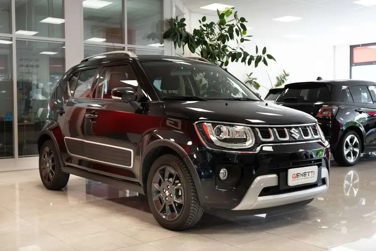 Usata Suzuki Ignis 83 CV (61 kW) 2025 Nero SUV