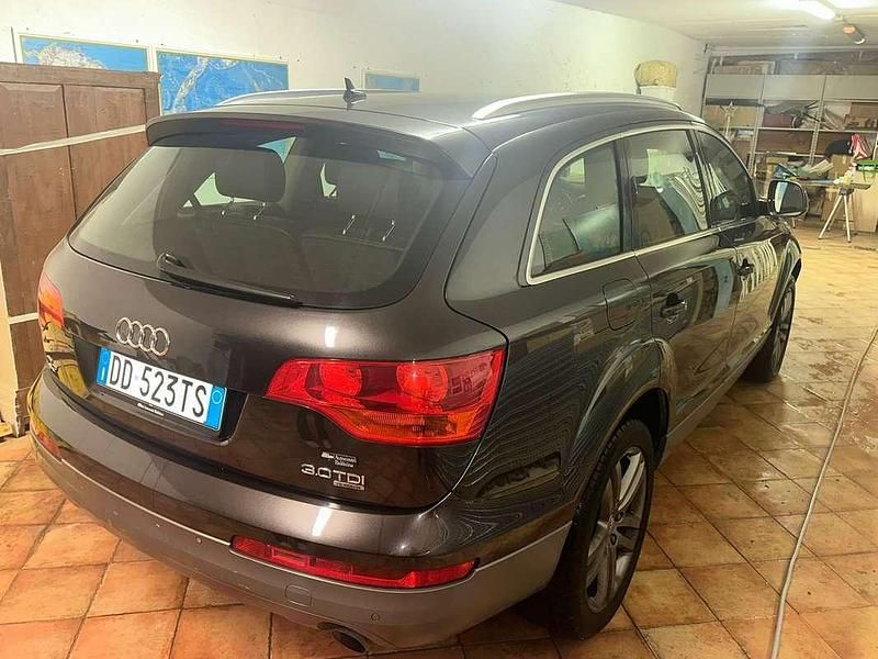Usata Audi Q7 232 CV (170 kW) 2006 Grigio SUV