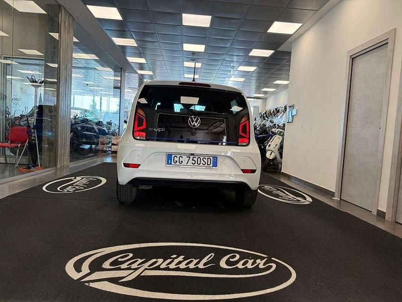 Usata VW e-up! 61 kW (83 CV) 2021 Bianco Utilitaria
