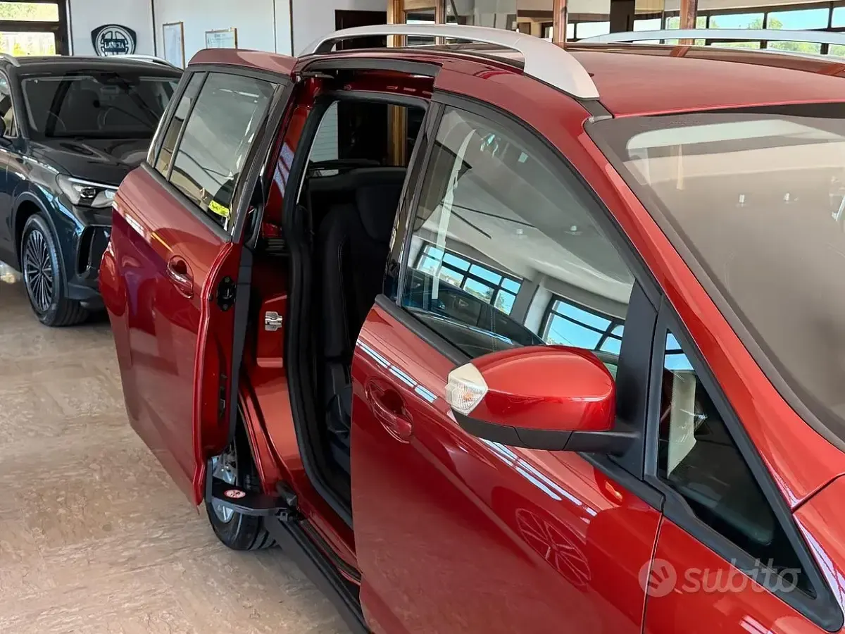 Usata Ford C-MAX Business Edition 120 CV (88 kW) 2017 Rosso Monovolume