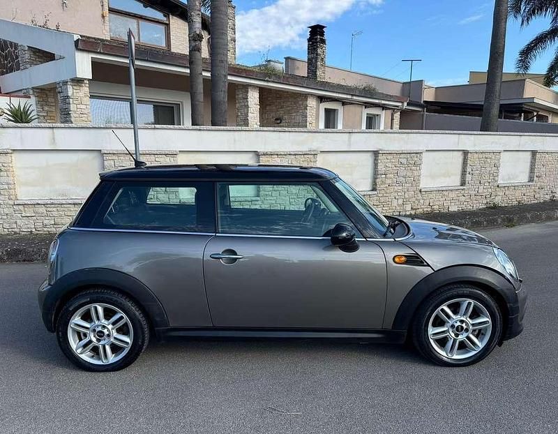 Usata Mini Cooper D 111 CV (81 kW) 2011 Utilitaria
