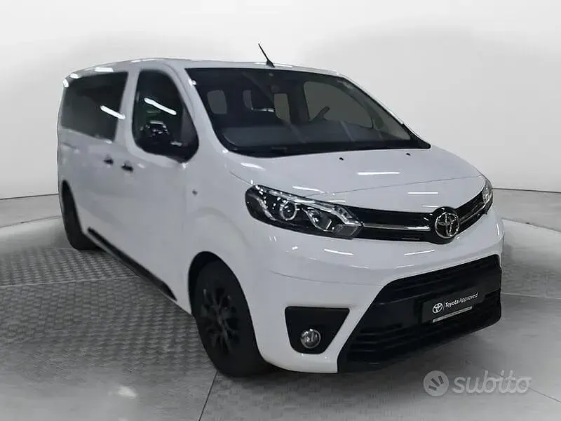 Usata Toyota Proace Verso Edition 180 CV (132 kW) 2021 Bianco Station wagon